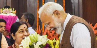 मोदी सुषमा की केमिस्ट्री कितनी सच्ची कितनी झूठी