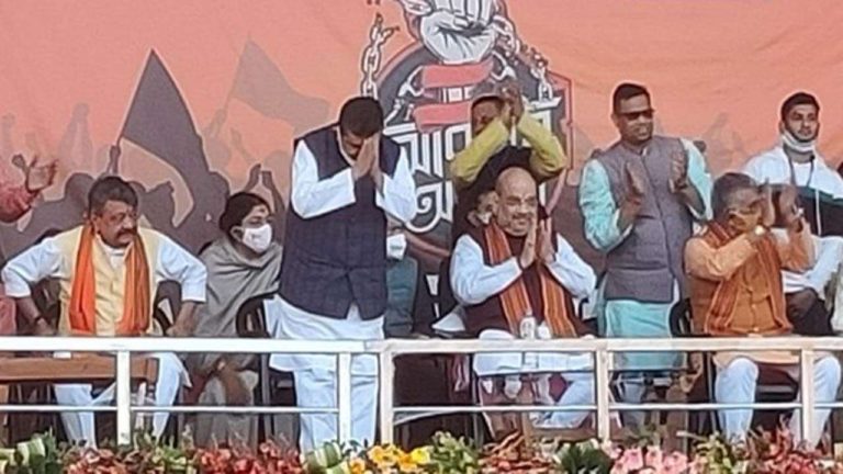 दुबले क्यों होते जा रहे हैं भारत के कम्युनिस्ट
