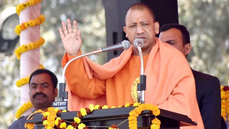 यूपी बजट: युवाओं, किसानों, महिलाओं पर फोकस, हर हाथ को काम देने का संकल्प
