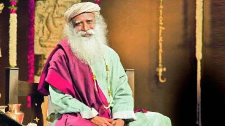 मंदिरों की मुक्ति के मुद्दे पर सद्गुरु के साथ आईं कई बड़ी शख्सियतें