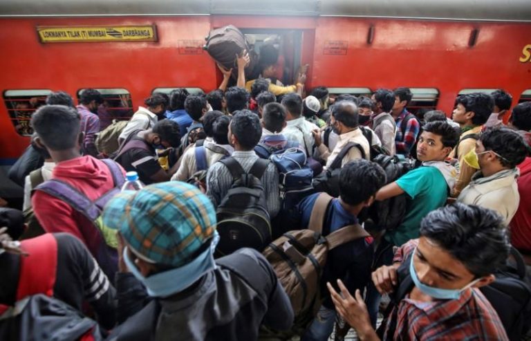 क्या रेलों का परिचालन बंद होगा?  रेलवे ने दिया ये जवाब
