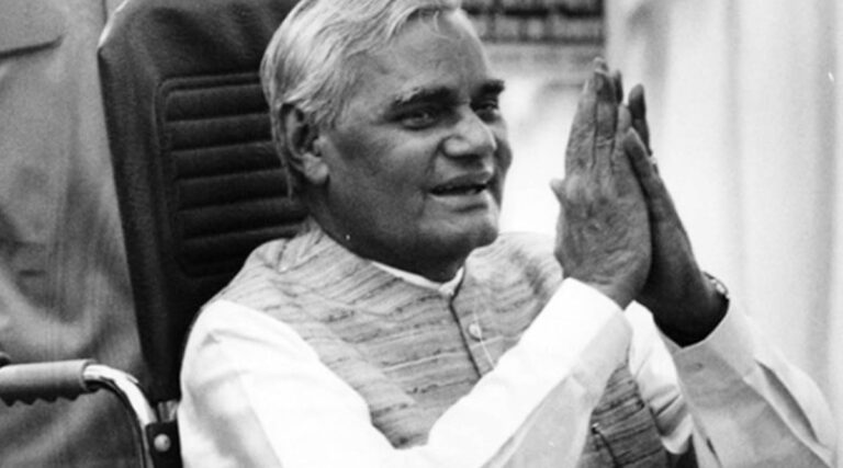 आज के विपक्ष का आचरण देख याद आते हैं ‘अजातशत्रु’ अटल  