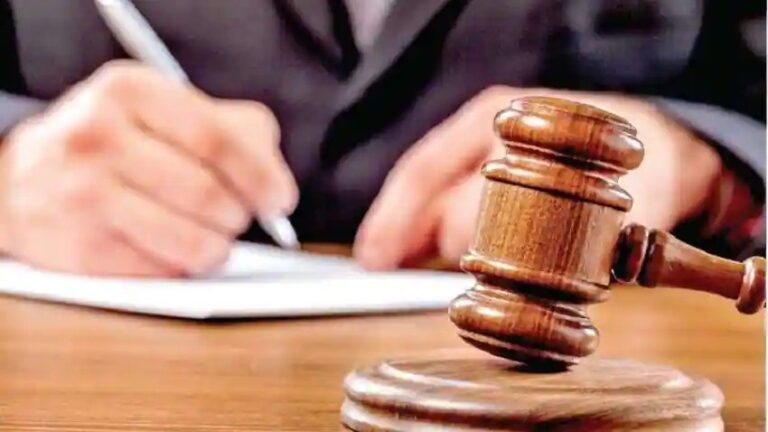 अदालतों में करोड़ों केस सालों से लंबित, देश के 25 हाईकोर्ट में जजों के 333 पद खाली