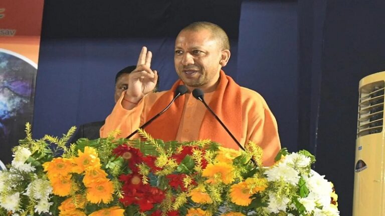उत्तराखंड को योगी ही बचा सकते हैं कश्मीर बनने से 