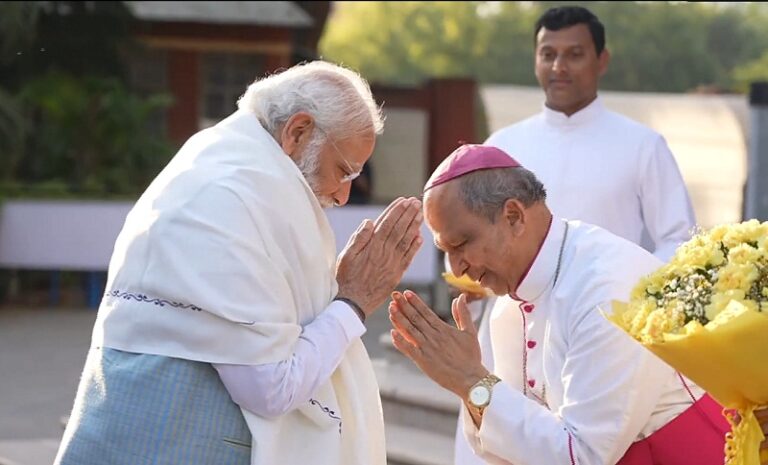 अल्पसंख्यकों से संपर्क साध रही भाजपा, 2024 से पहले सभी समुदायों को साधने की तैयारी