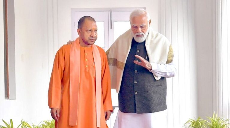 भाजपा ने विरोधियों को पटखनी देने यूपी में बिछाई चुनावी बिसात, क्लस्टर में बांटी लोकसभा सीटें