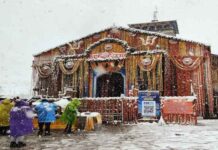ऋषिकेश : चार धामों में हो रही बारिश और बर्फबारी से तीर्थयात्रियों के ठिठके कदम