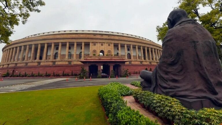 कई सालों के इतिहास का गवाह है पुराना संसद भवन