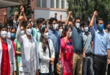 मप्र : कोर्ट की सख्ती के बाद काम पर लौटे डॉक्टर