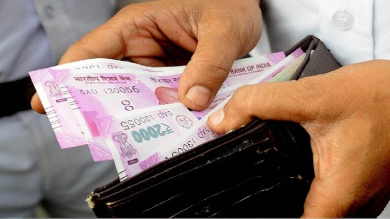 देश में 64% के पास 2 हजार के नोट नहीं, नोटबंदी के समर्थन में लोग : सर्वे