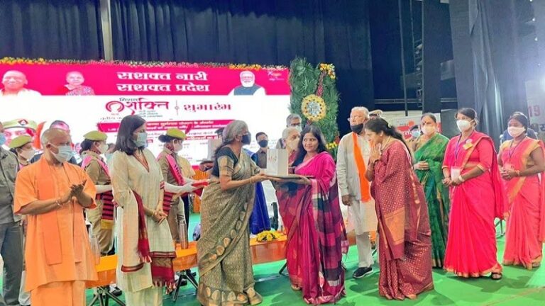 मिशन शक्ति का अगला चरण 14 अक्टूबर, योगी सरकार महिलाओं  को  सिखाएंगी आत्‍मरक्षा के गुर  