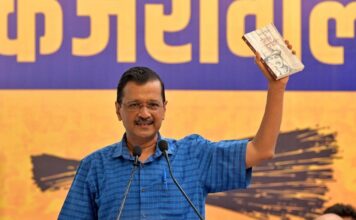 कट्टर ईमानदार या कट्टर बेईमान