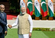 मुइज्जू ने बदले तेवर तो मोदी ने उनकी झोली भर दी