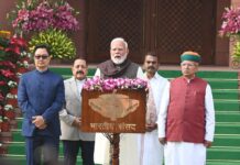 मोदी का कटाक्ष, बजट से पहले विदेश से ‘चिंगारी’ भड़काने की कोशिश नहीं हुई