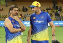 घुटने की समस्या से धोनी दस ओवर धुआंधार बल्लेबाजी नहीं कर सकते: फ्लेमिंग