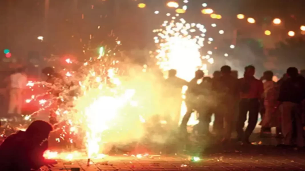 diwali-cracker-ban-in-delhi-ministers-burning-firecracker-case-isolated-not-violation-of-own-policy-says-aap-leader