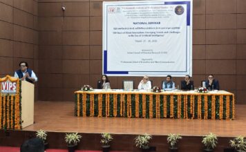 सामाजिक मुद्दों के प्रति अंग्रेजी के मुकाबले हिन्दी पत्रकारिता ज़्यादा गंभीर