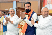 ’पापा आप मुख्यमंत्री नहीं बन पाए लेकिन मैं बनकर दिखाऊंगा’