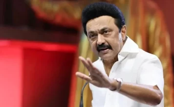 हिंदी और हिंदुत्व की बाढ़ में बह न जाएं स्टालिन!