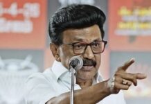 हिल रहा स्टालिन का सिंहासन