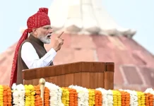 सरकार ने ईंट का जवाब पत्थर से देने को कमर कसी